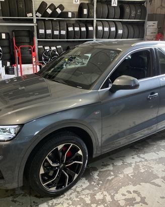 Cerchi NUOVI Audi Q5 raggio 20 cod.8442