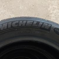 Treno Gomme Michelin 205/55 R16