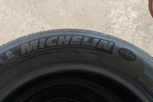 Treno Gomme Michelin 205/55 R16