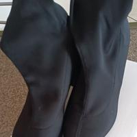 Stivaletto in tessuto elasticizzato di colore ner