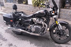 moto Royal Enfield super meteor