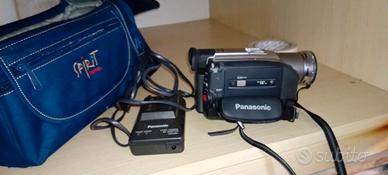 Telecamera Panasonic e macchina fotografica Sony