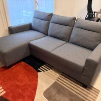 Divano Ikea con chaise-longue