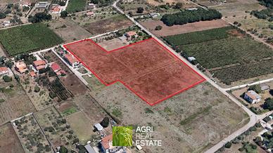 Terreno agricolo 1,5 HA con doppio fronte strada