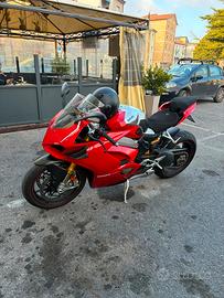 Ducati panigale V4S
