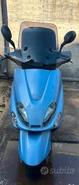 yamaha majesty 125 anno 2006
