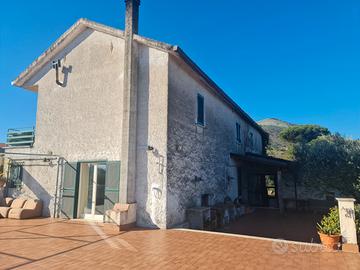 Casale rustico 600mq