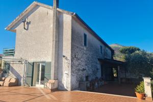 Casale rustico 600mq