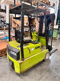 Carrello elevatore clark 15 qli 4300 mm triplex