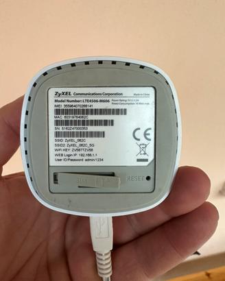 Router Zyxel LTE506-M606