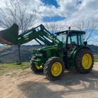 Trattore. john deere con caricatore