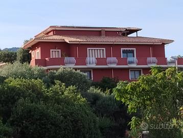 Villa Poggio dei Pini con appartam. indipendente