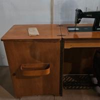 macchia da cucire Necchi NF con mobile