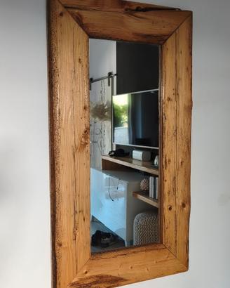 Specchio legno e panca contenitore