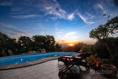 PORZIONE DI BIFAMILIARE A SANTA MARINELLA