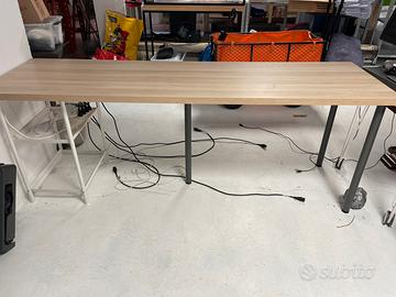 Tavolo IKEA effetto rovere – come nuovo