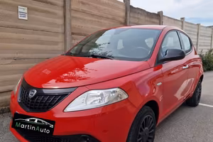 Lancia Ypsilon 1.0 Hybrid - 2023
