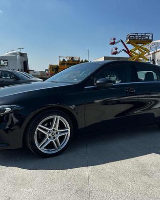 MERCEDES-BENZ A 200 Automatic Sport