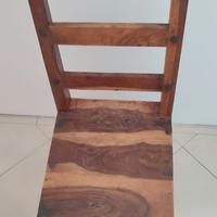 Sedie rustiche in legno