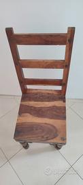 Sedie rustiche in legno