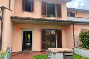 Villa a schiera Barga [UG513MDVRG]