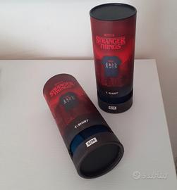 T-shirt serie + calze serie "Stranger Things" 