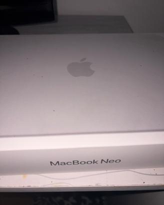 Macbook Neo 13” (8GB/256GB) - Nuovo sigillato