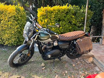 Triumph Street scrambler 900