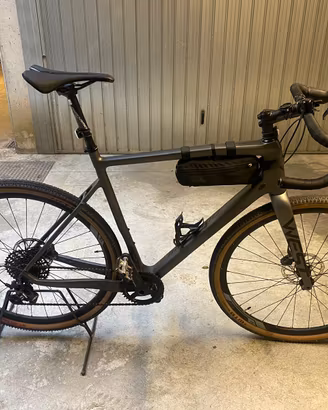 Bicicletta Gravel Megamo