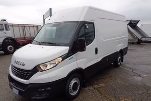 IVECO DAILY 35S16 FURGONE PASSO MEDIO TETTO ALTO