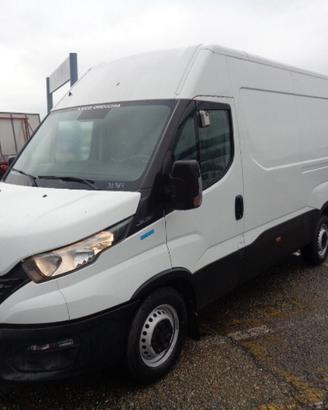 IVECO DAILY 35S16 FURGONE PASSO MEDIO TETTO ALTO