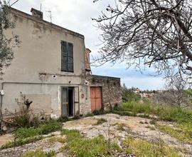 Badia di frisa casolare 190mq terreno e magazzini