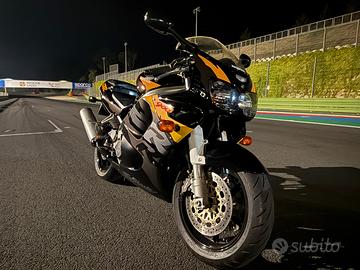 Cbr 900