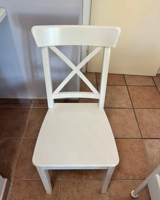 Set di 4 sedie bianche in legno