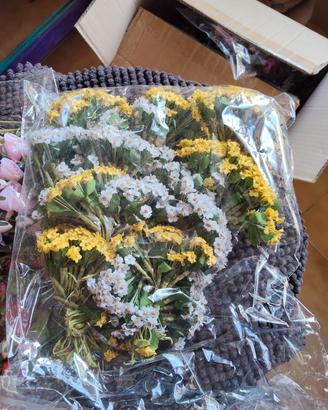 Fiori artificiali nuovi 