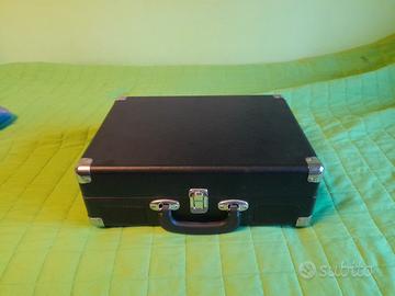 Giradischi a valigetta Grausch