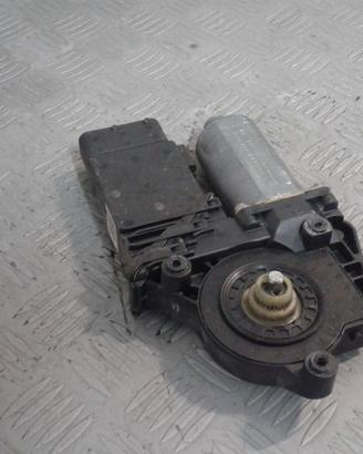 Ricambio Motorino alzacristallo porta ant. Destro 