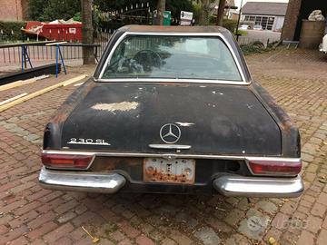 Mercedes-Benz 230 Sl Pagoda