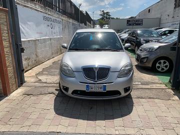 Lancia Ypsilon 1.4 Argento Ecochic GPL