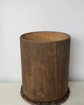 cassa per tamburo basso africano , dun dun 
