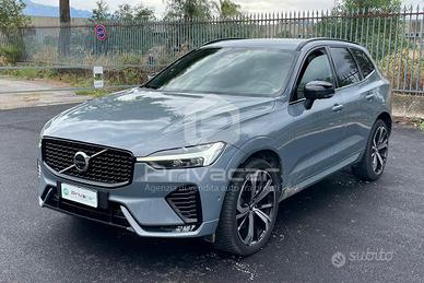 VOLVO XC60 B4 (d) AWD automatico Ultimate Dark N1