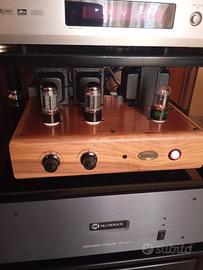 Preamplificatore a valvole tektron