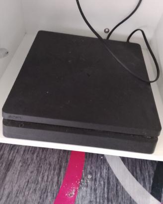  PS4 slim 