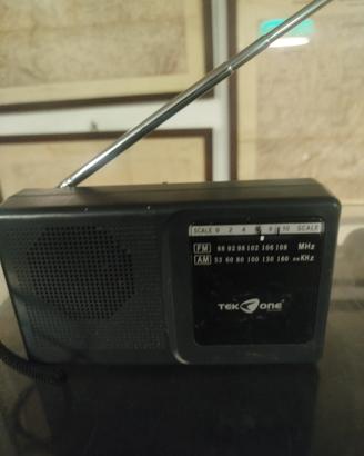 radio a transistor Tek one