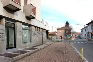 Privato affitta negozio -ufficio