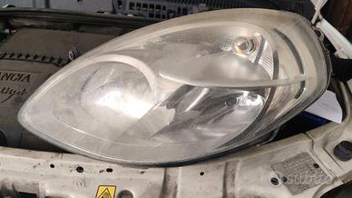 Faro anteriore sinistro Lancia Y