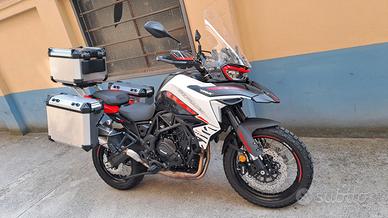 Benelli trk 702x 