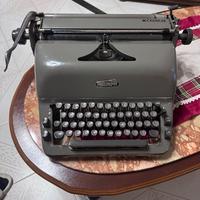 Macchina da scrivere