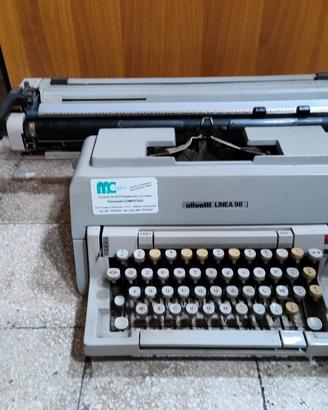 Macchina da scrivere Olivetti 1998