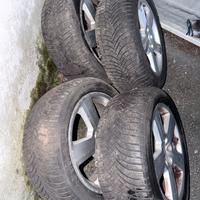 gomme con cerchi in lega Audi